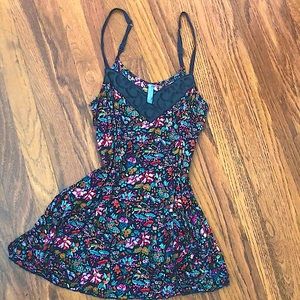 🎉HP🎉Vintage Free People tunic ⏱ Free People rare find floral sleeveless Top